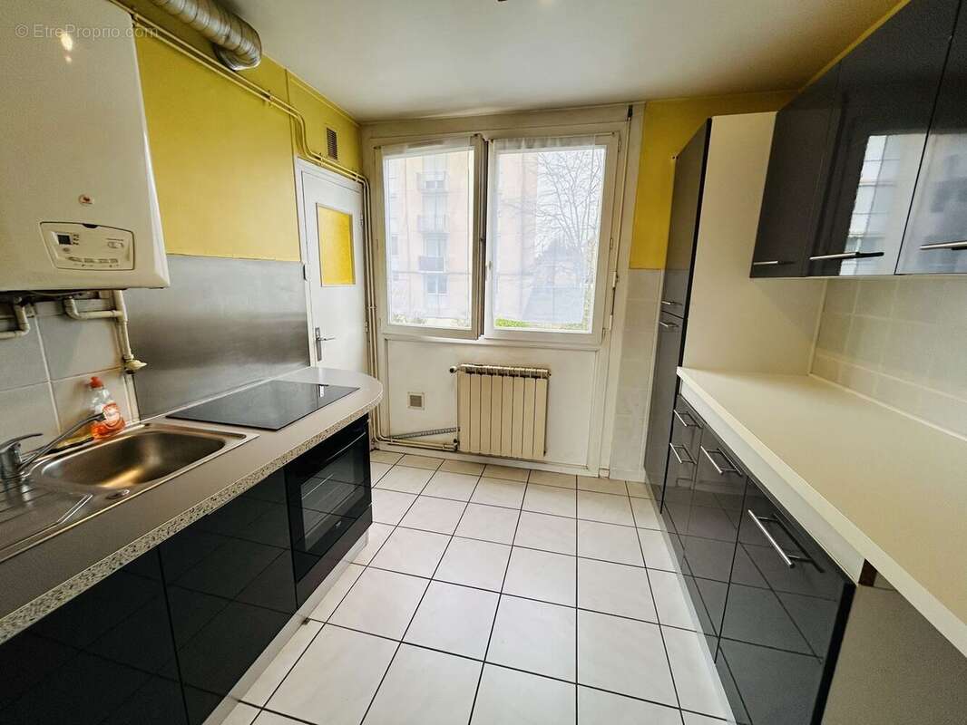 Appartement à ROMANS-SUR-ISERE