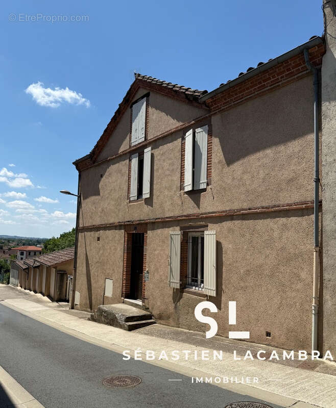 Maison à SAINT-JUERY