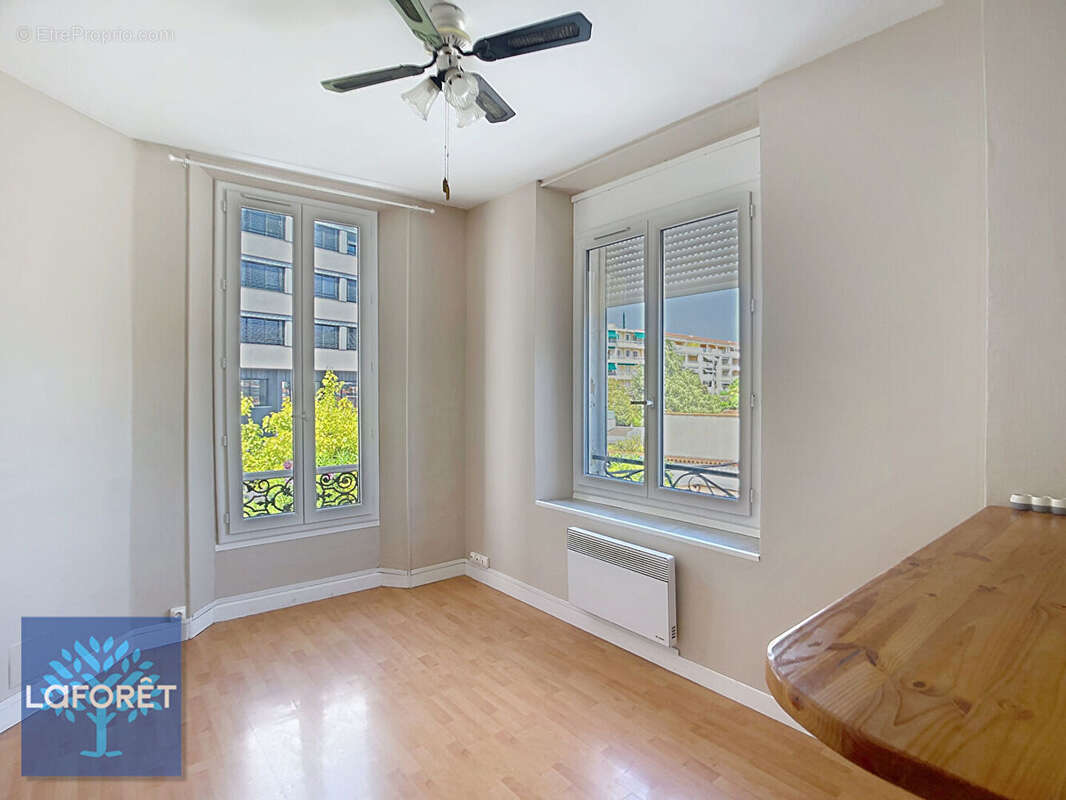 PETIT JUAS CANNES - Appartement 2 pièces de 31 m² - Idéal investisseur - photo 2
