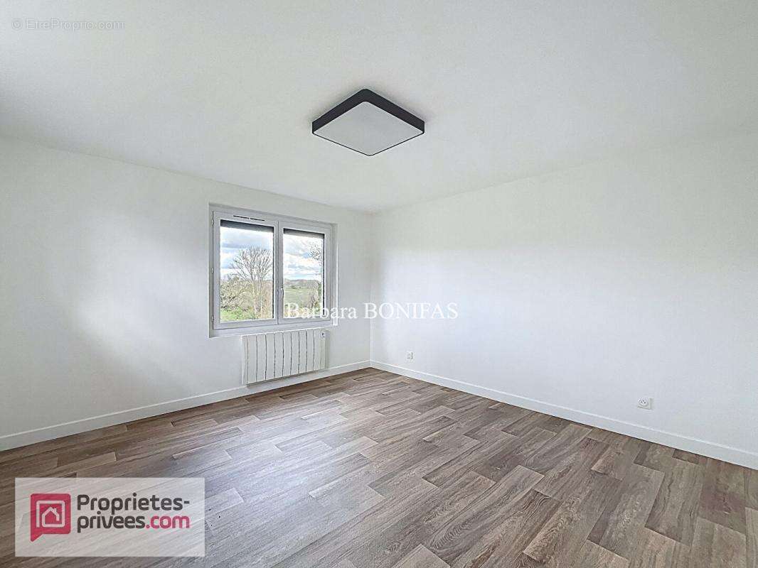 Maison à SAINT-SULPICE