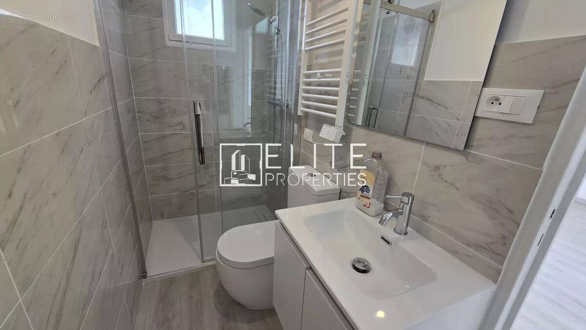 Appartement à LE CANNET