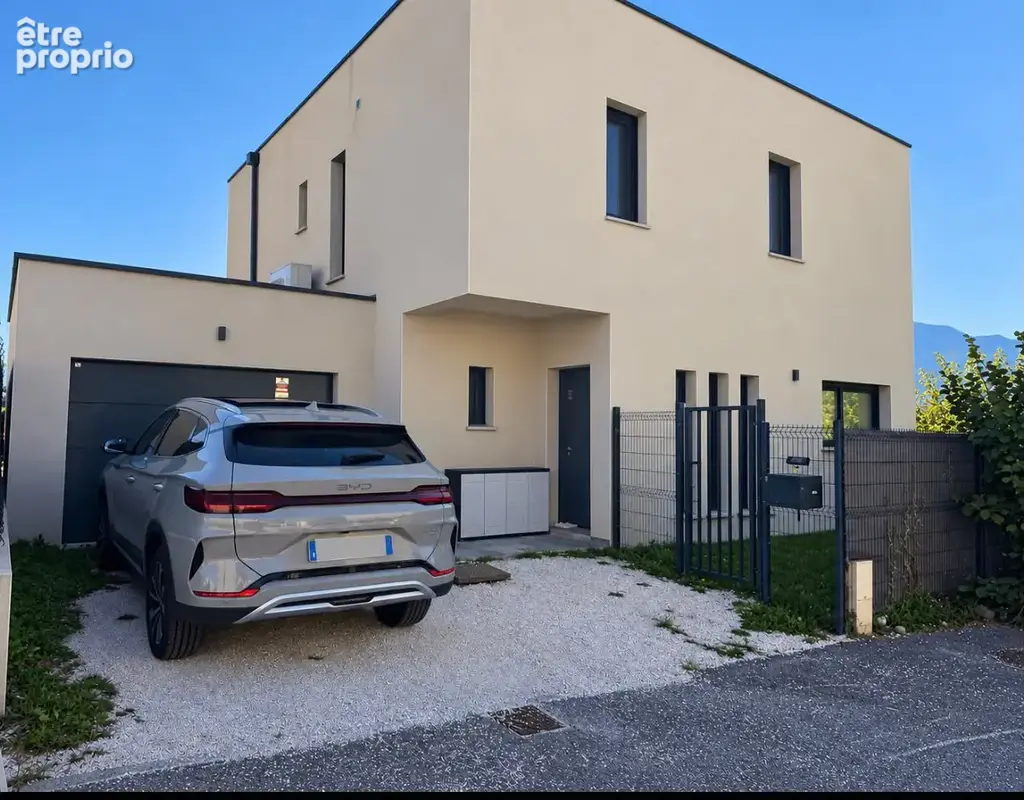Villa 4 pièces pour investir à Tullins avec LYSI IMMOBILIER OCCITANIE - photo 1