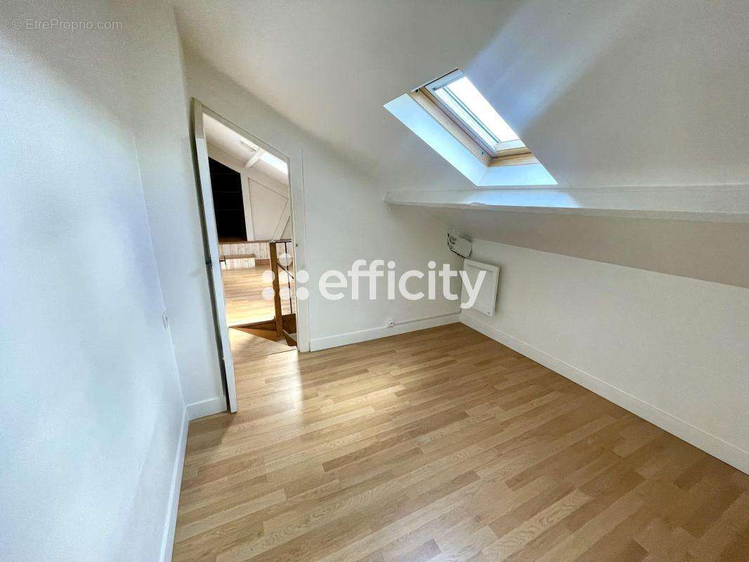 Maison à VIROFLAY