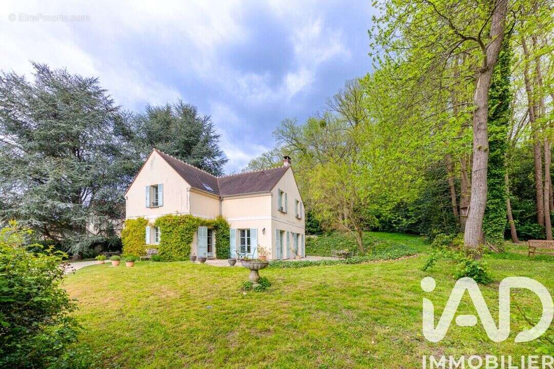 Maison 189 m² à Bethemont-La-Foret  - photo 4