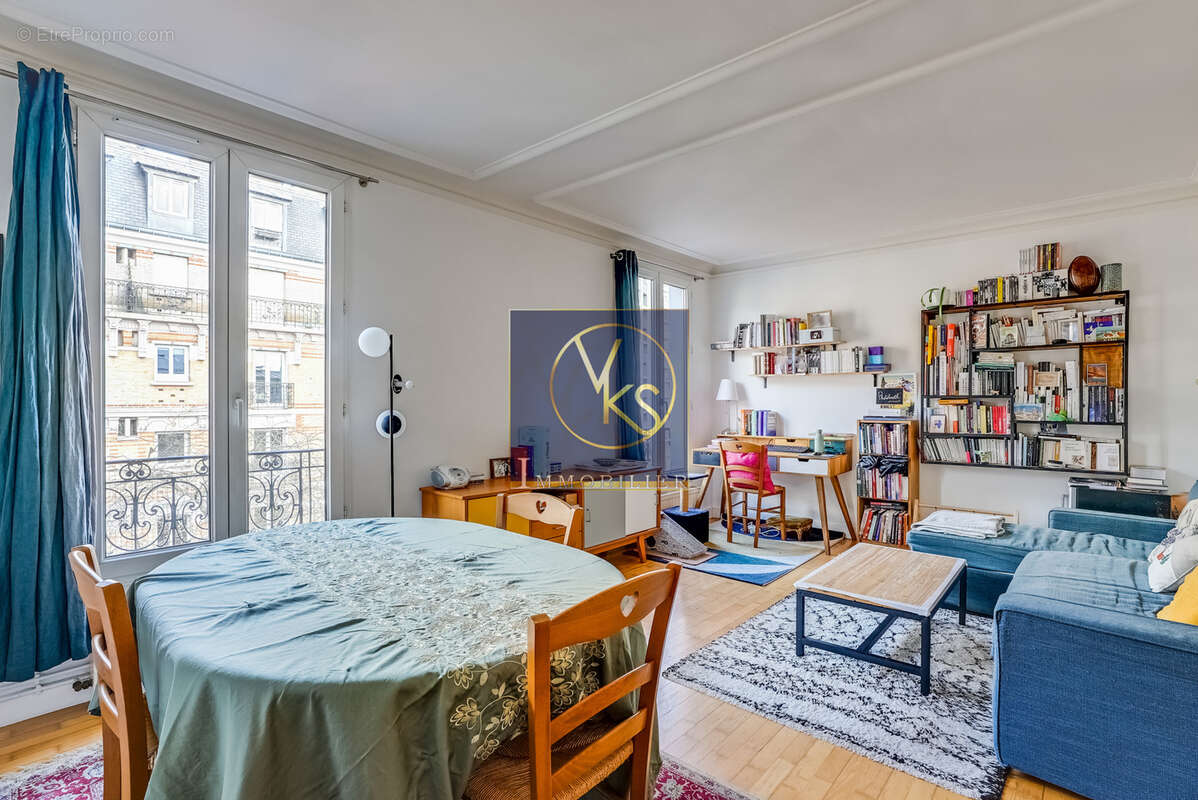 Appartement à PARIS-20E