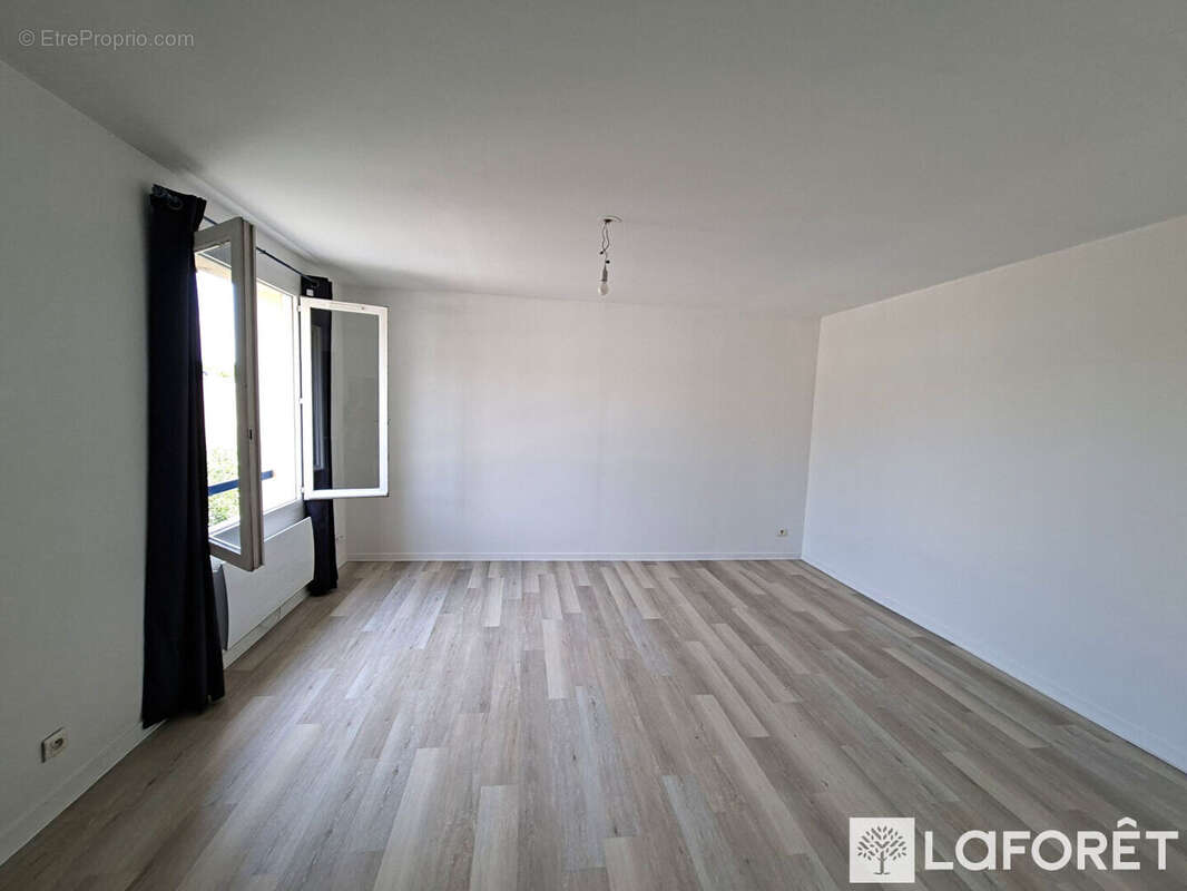 Appartement Nemours 1 pièce 30.62 m2 - photo 2
