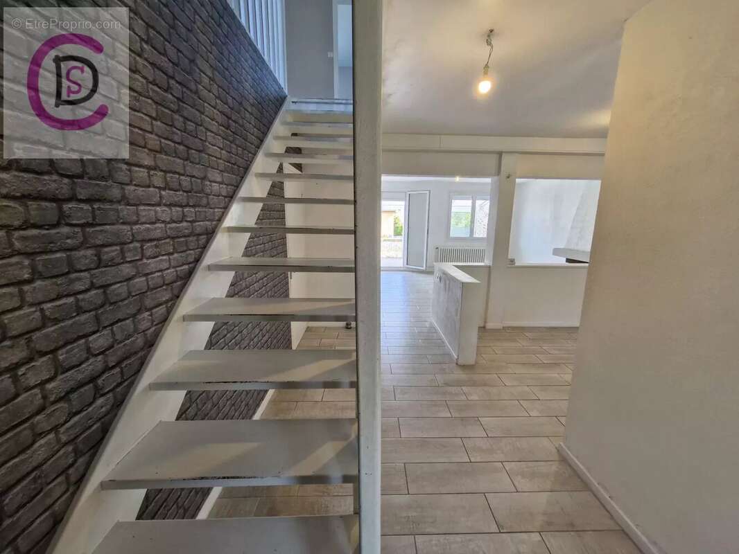 Maison à EQUEURDREVILLE-HAINNEVILLE