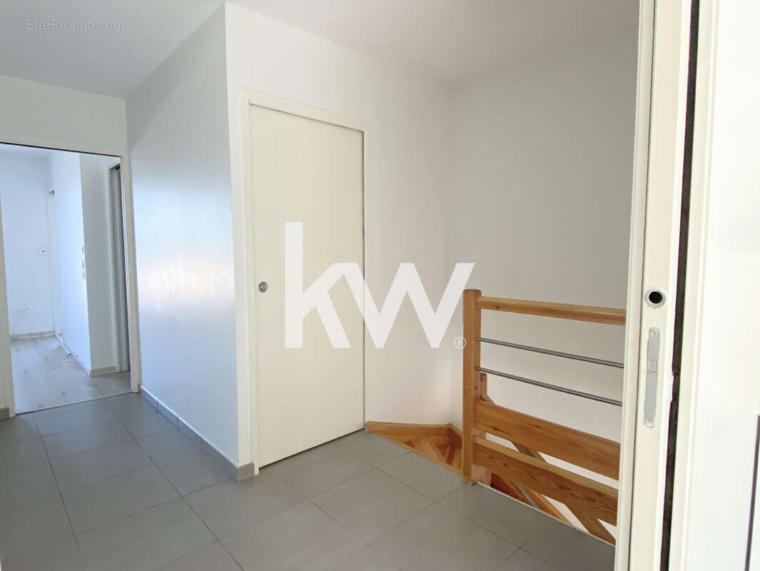 Appartement 122 m² à Villars  - photo 8