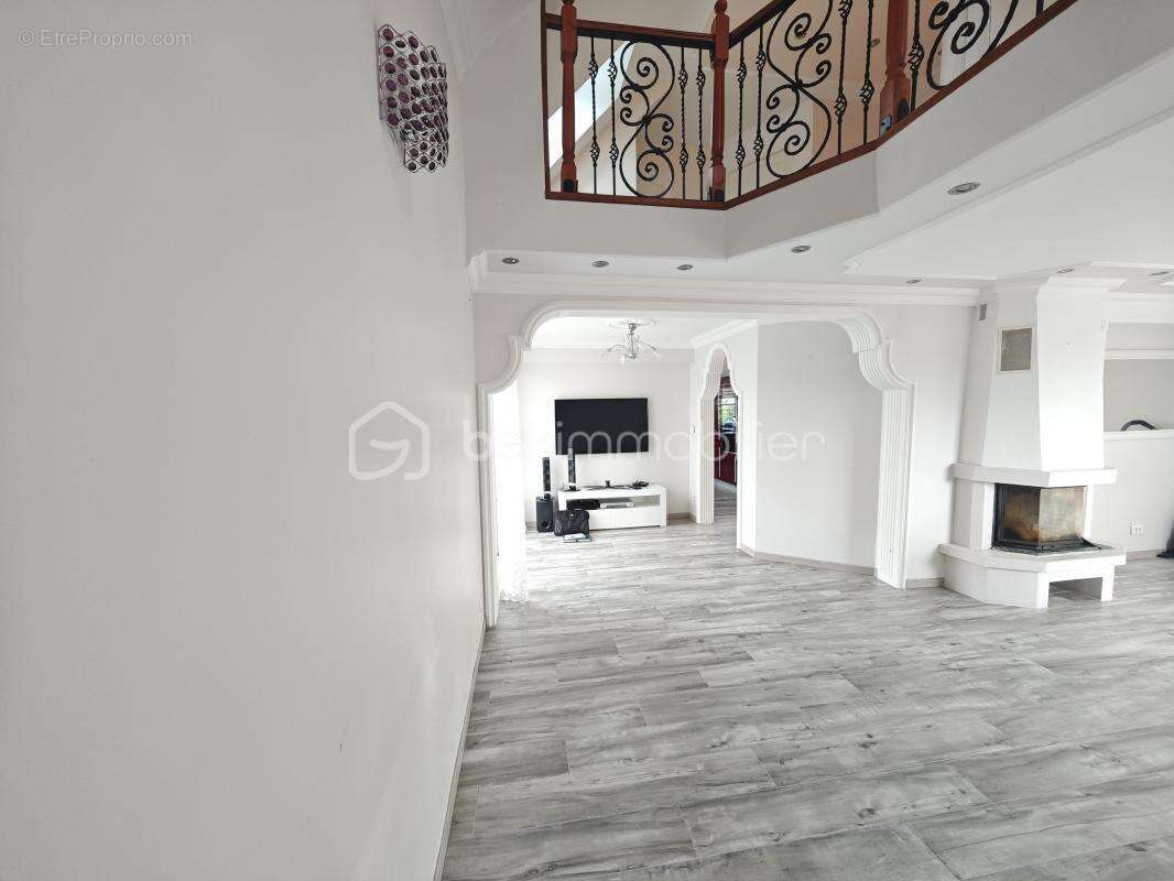 Maison à L'AIGLE