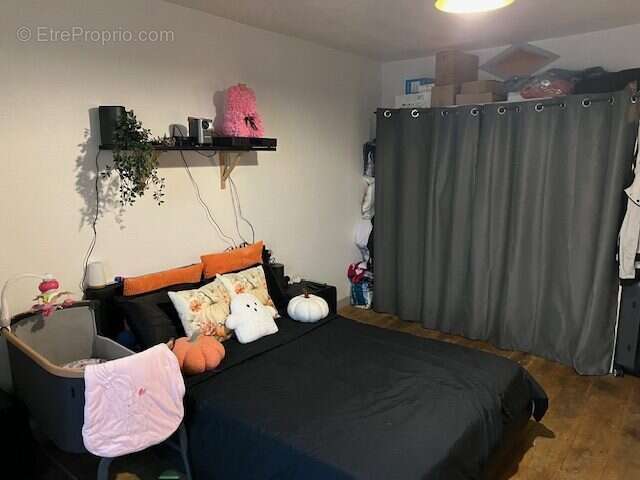 Maison à MONTLIEU-LA-GARDE