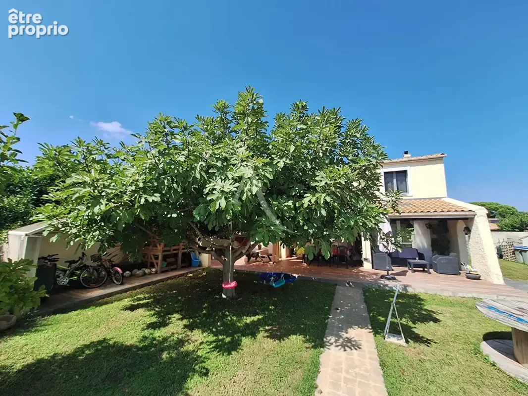 À vendre ? maison traditionnelle avec piscine, jardin et garage - photo 4