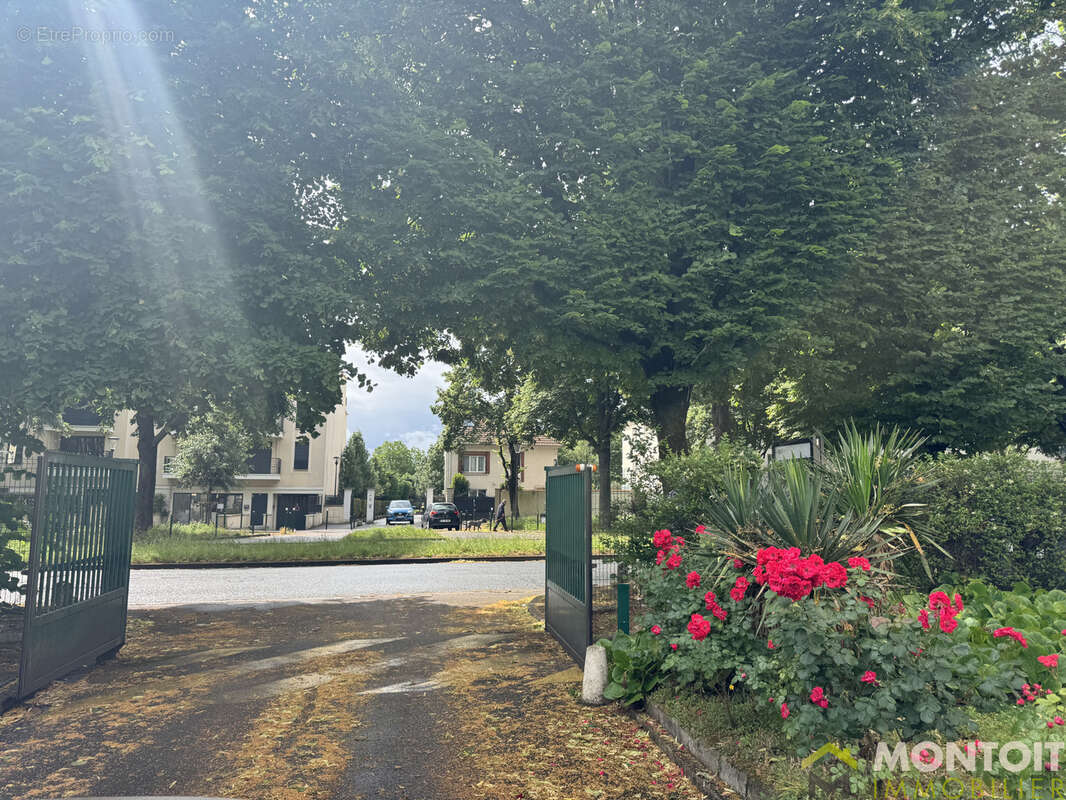 Parking à CHOISY-LE-ROI