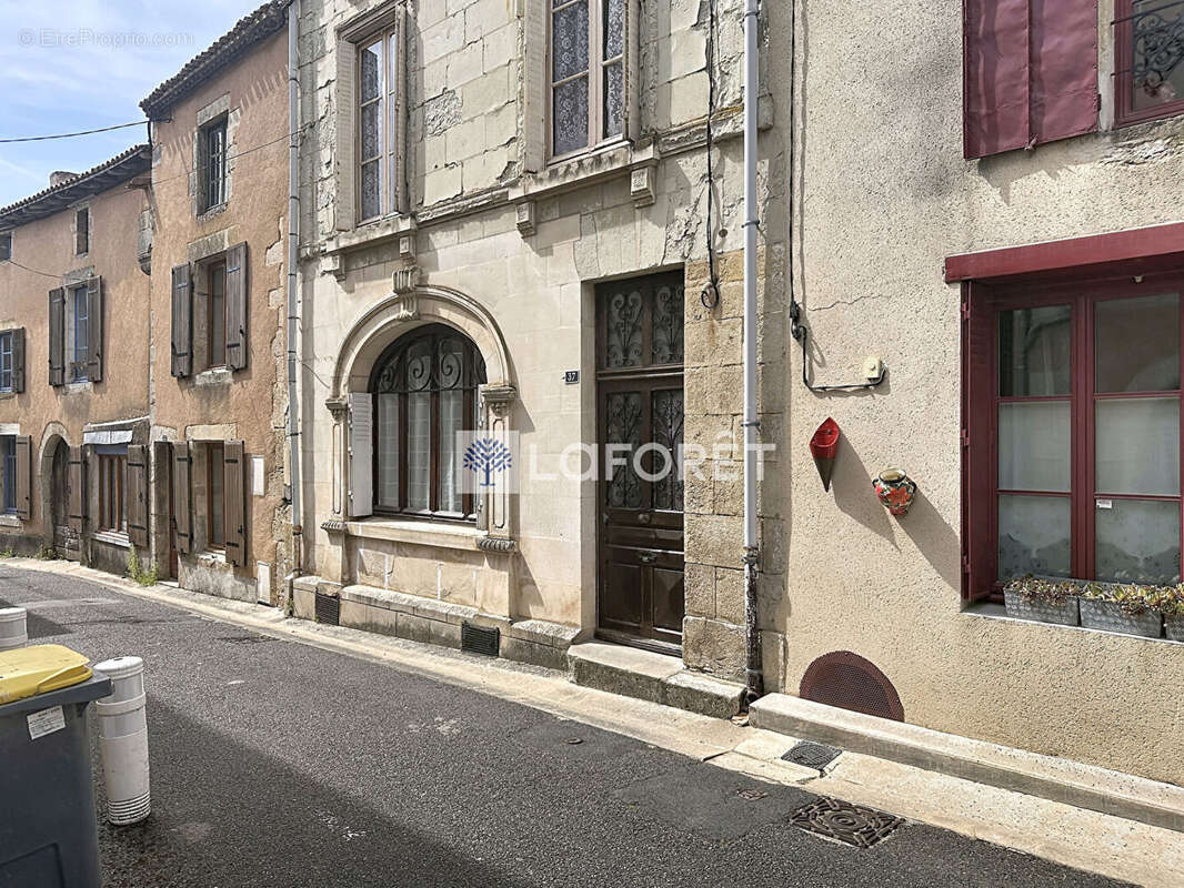 Maison à AIRVAULT