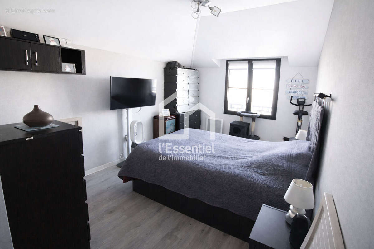 Appartement à VERNEUIL-SUR-SEINE