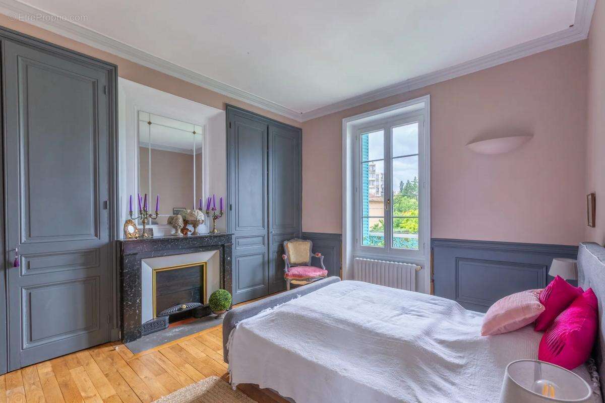 Maison à VILLEFRANCHE-SUR-SAONE