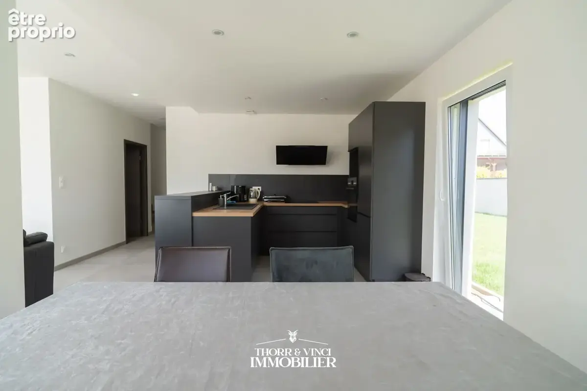 Maison 6 pièces - 132m2 - Sainte Croix en Plaine - photo 4