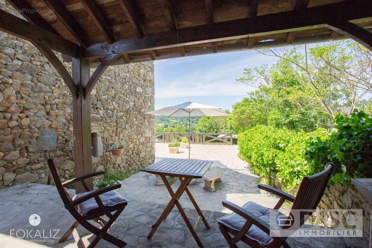 Maison à SAINT-ANDRE-DE-NAJAC