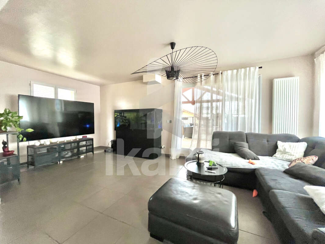 Appartement à SAINT-JULIEN-EN-GENEVOIS