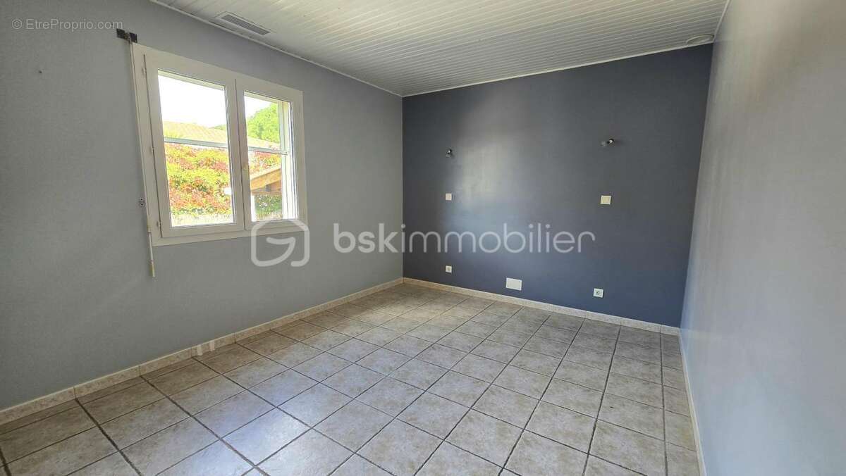 Maison à SERVIAN