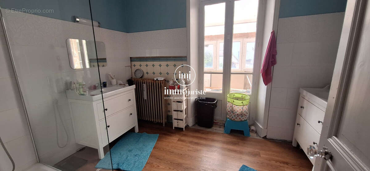 Maison à CHASSENEUIL-SUR-BONNIEURE