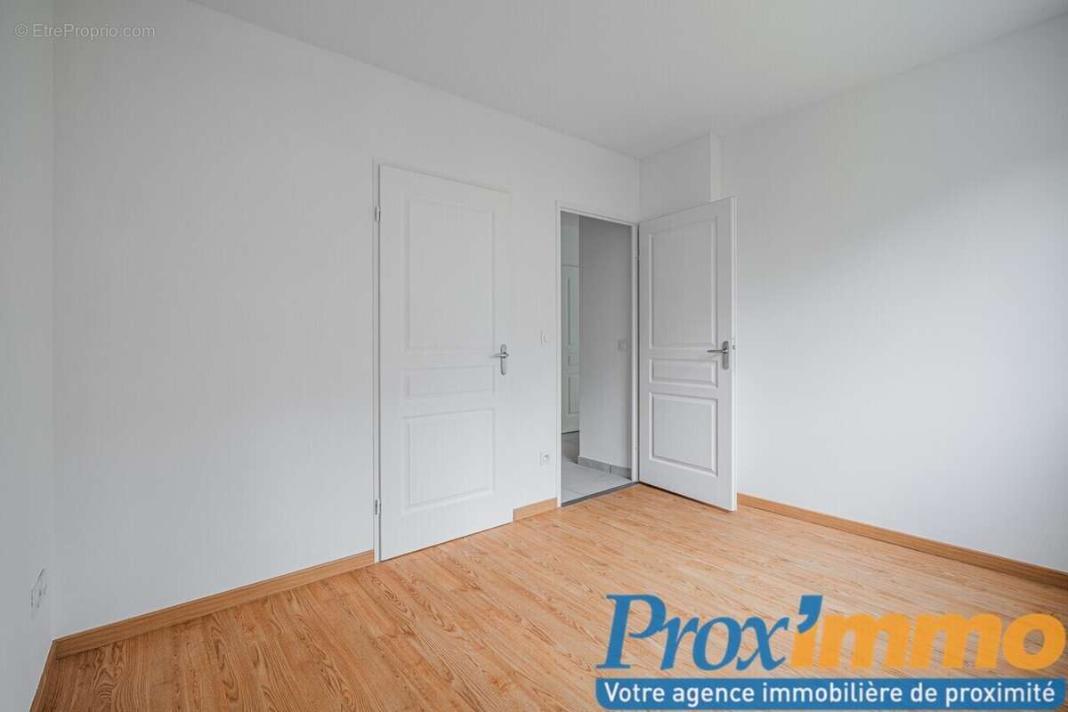 Appartement à LA BUISSE