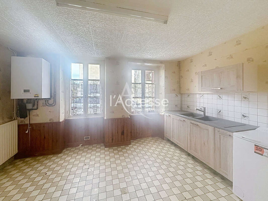 Maison à NANTEUIL-LE-HAUDOUIN