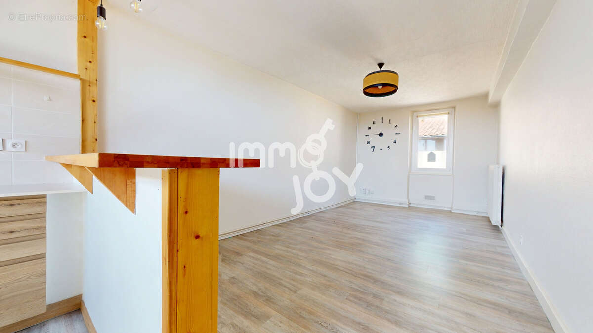 Appartement à VENERQUE