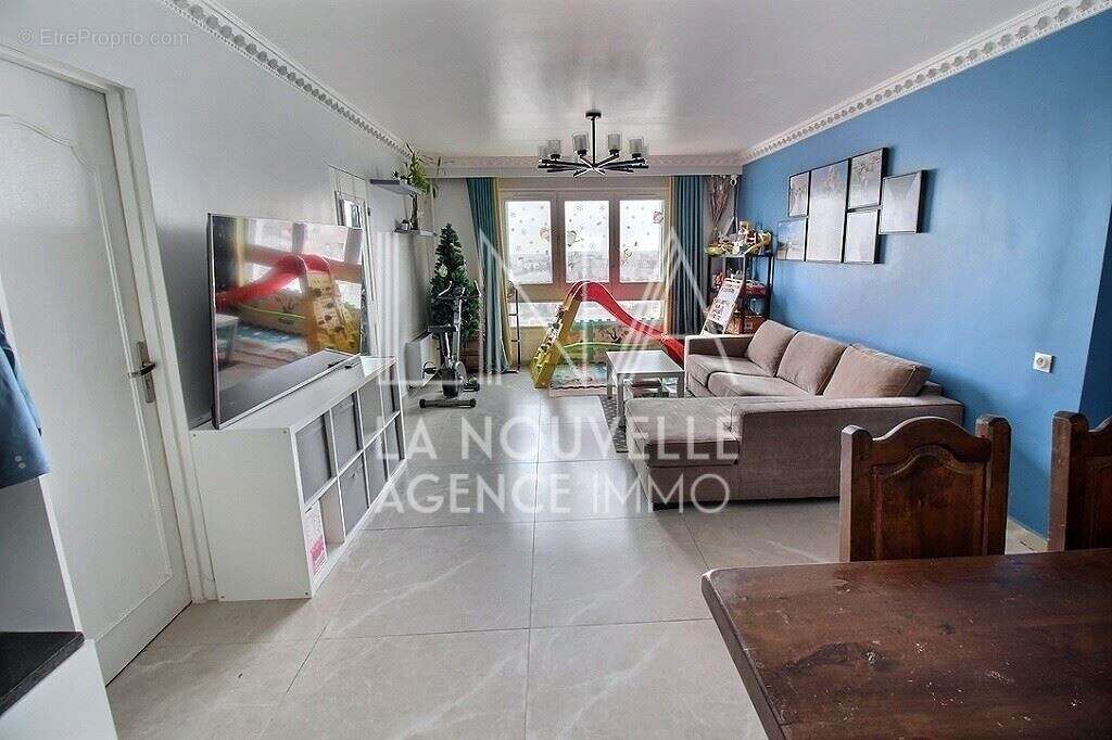 Appartement à PARIS-20E