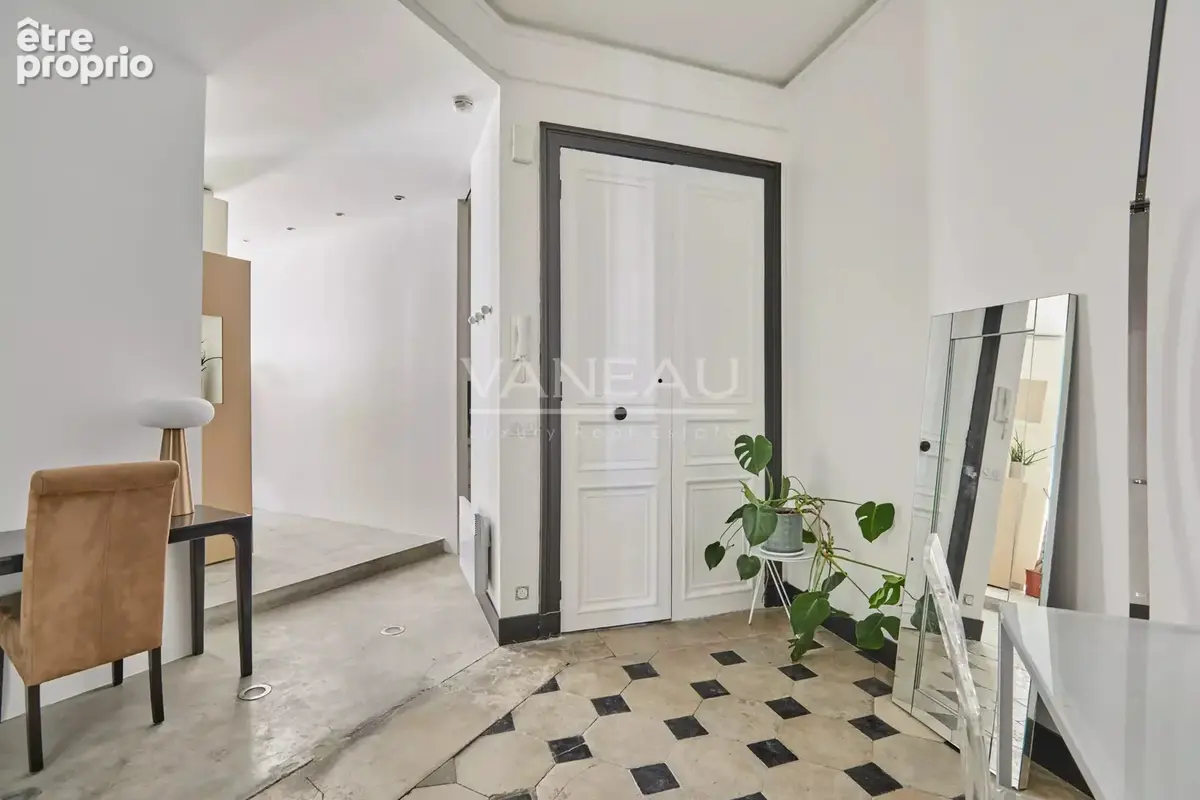 Nouvelle Athènes - 2 pièces d'exception mêlant charme de l'ancien et ambiance loft - - photo 9
