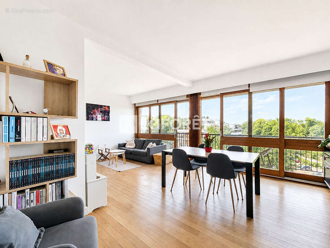 Appartement à LA CELLE-SAINT-CLOUD