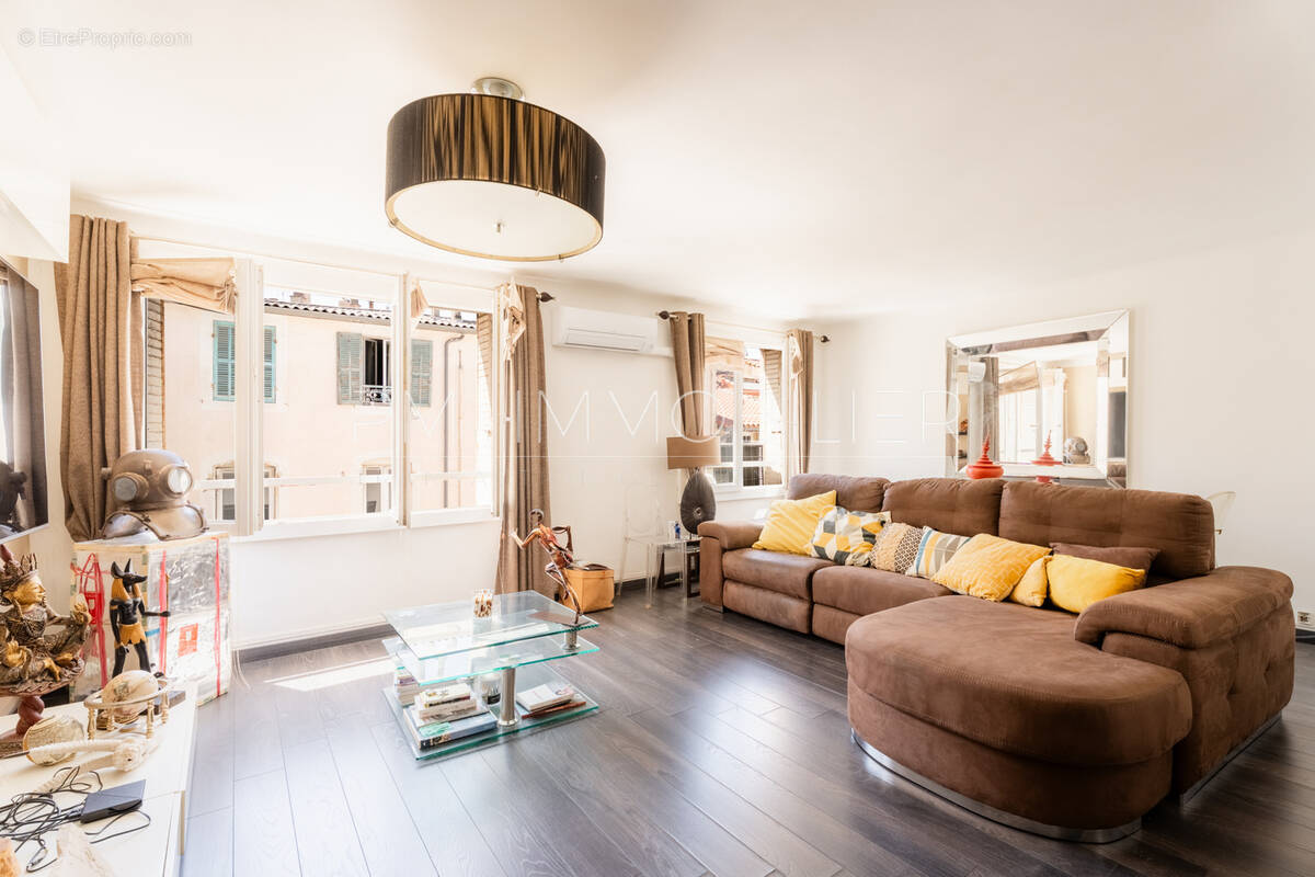 Appartement à MARSEILLE-7E