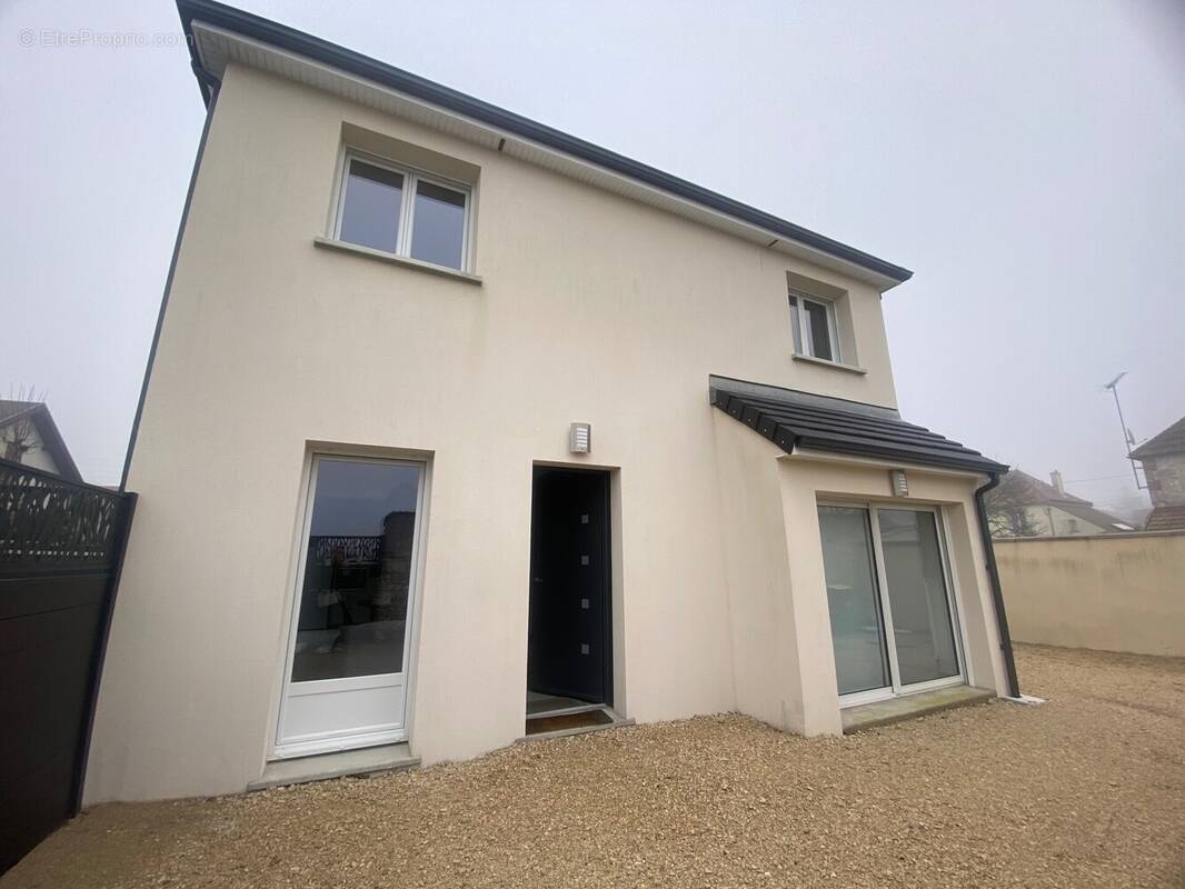 Maison à BARVILLE-EN-GATINAIS