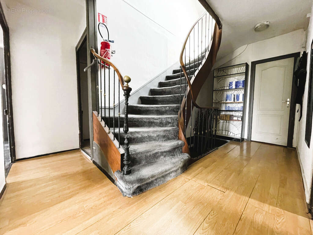 Maison avec partie commerciale - photo 9