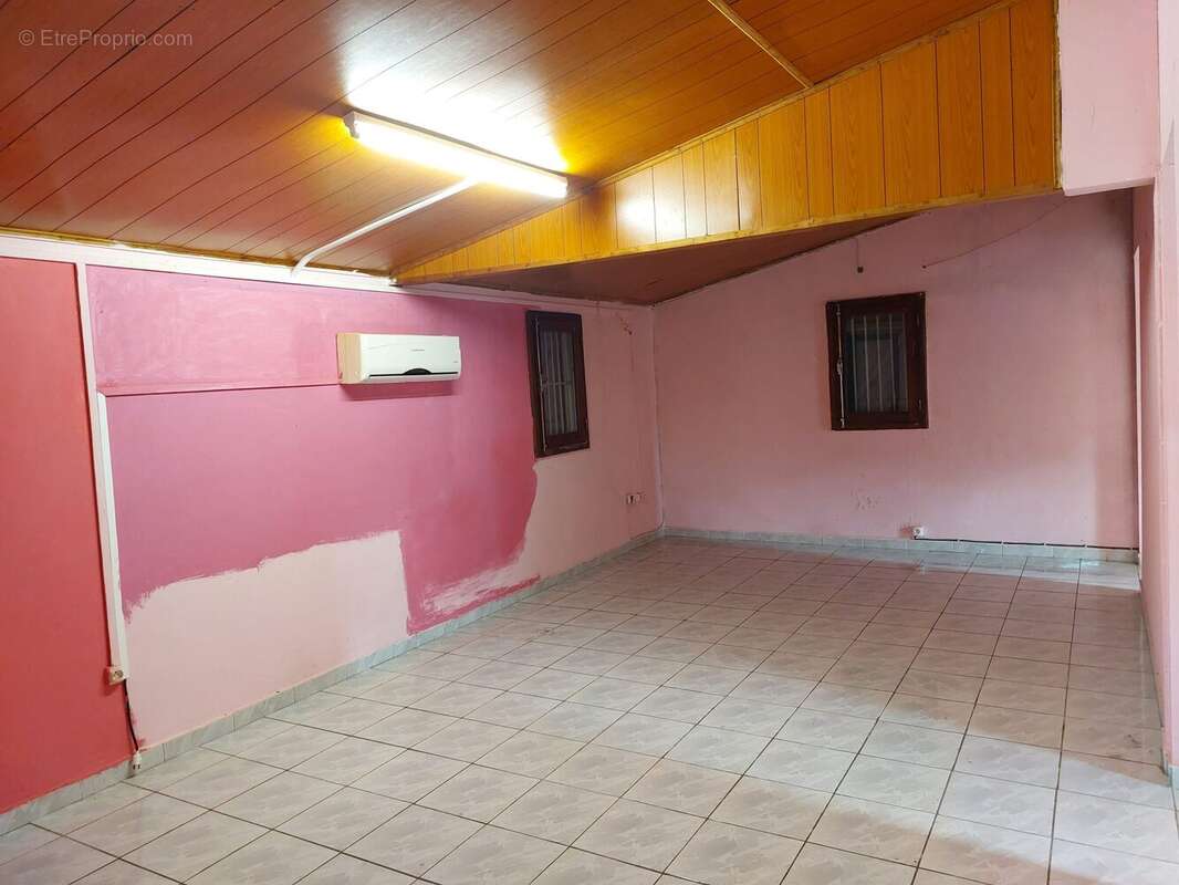Maison 130 m² à Bras-Panon  - photo 7