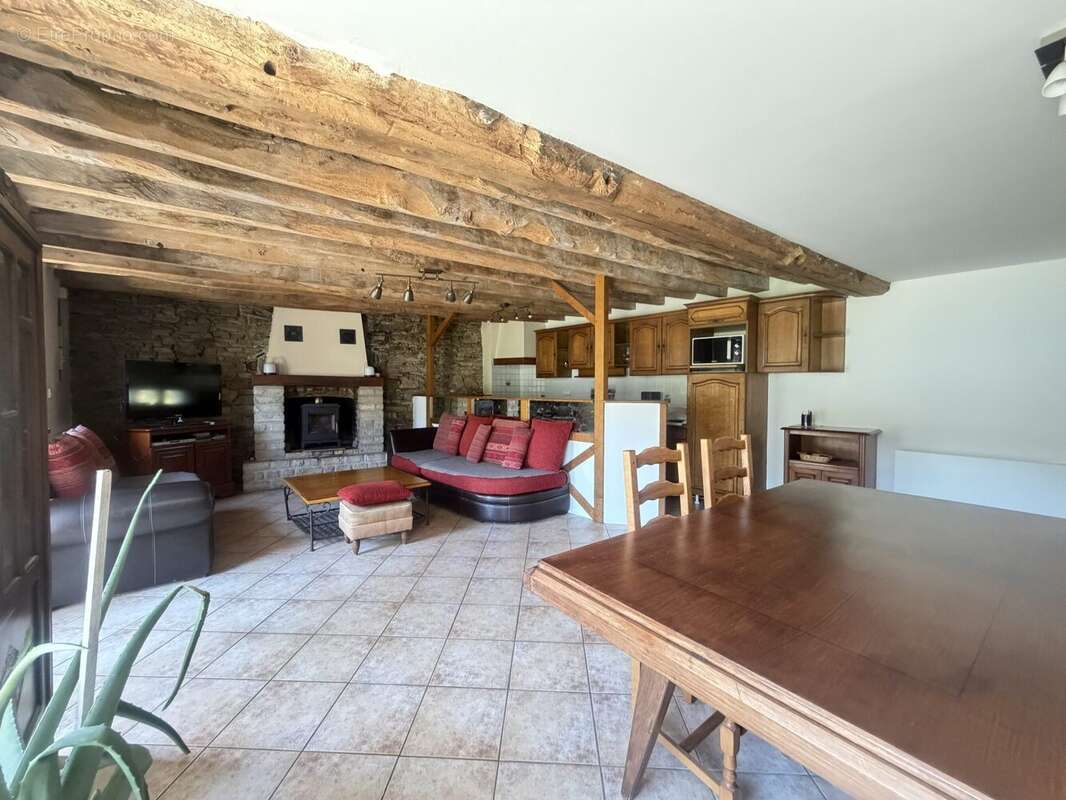 Maison 211 m² à Bain-De-Bretagne  - photo 7