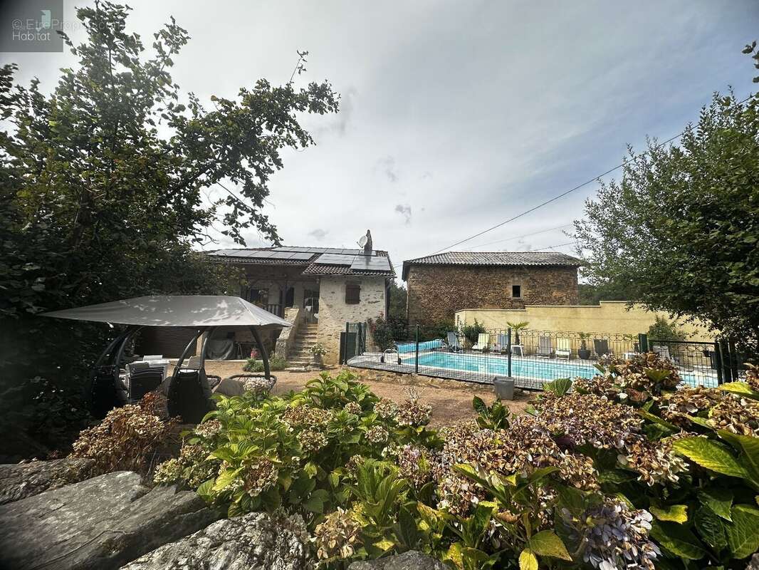 Maison à SAINT-CIRGUES