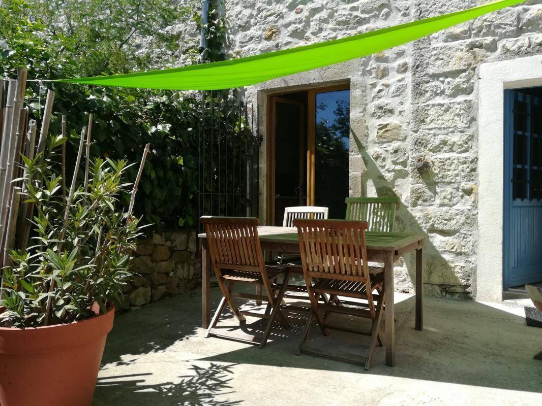 Maison à BERRIAS-ET-CASTELJAU