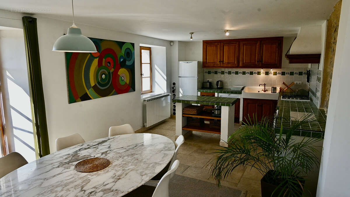 Maison à FORCALQUIER