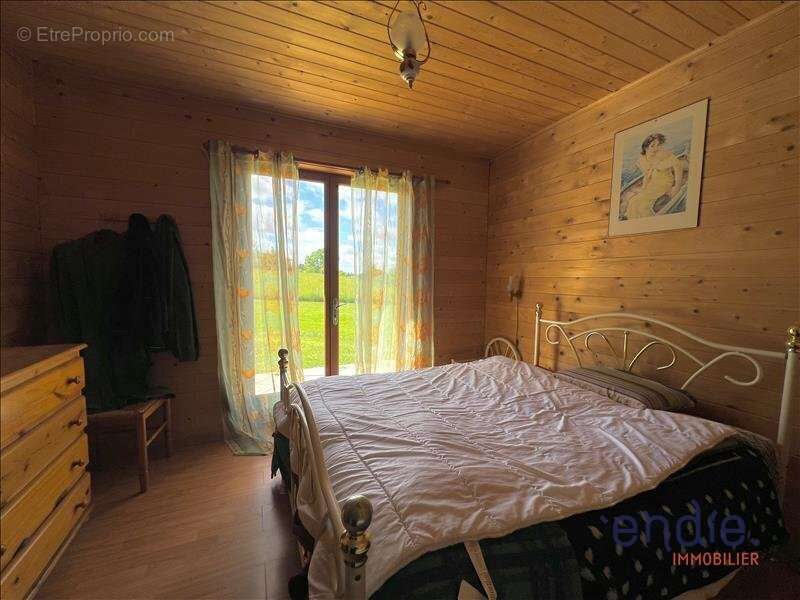 Maison à TIESTE-URAGNOUX