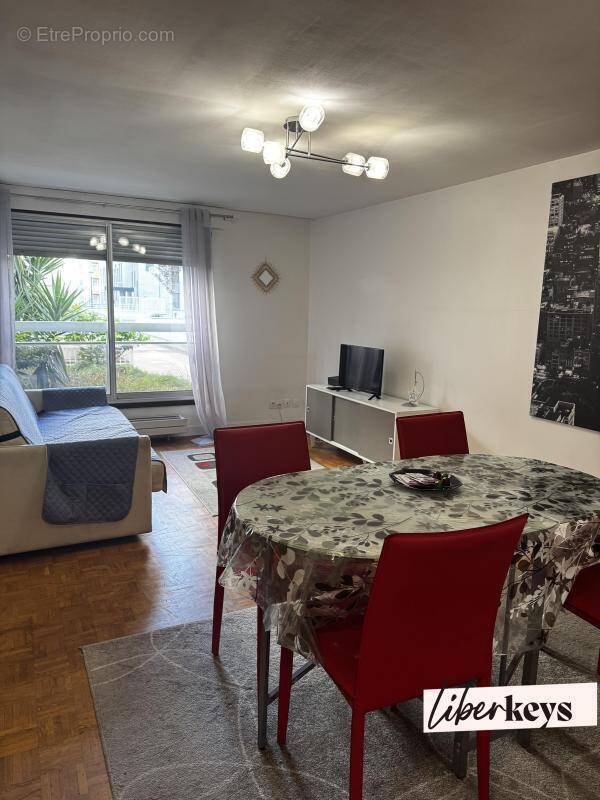 Appartement à SURESNES