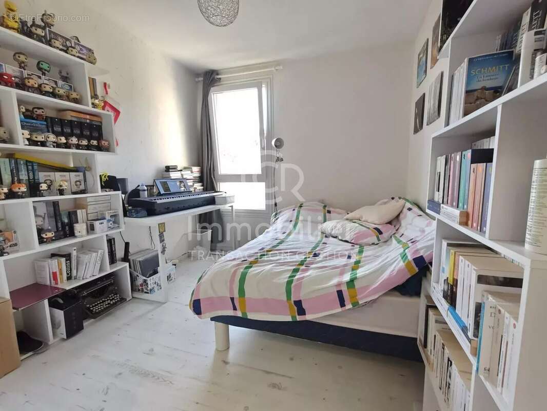 T4  de 95m²  - Parking et Cave - photo 8