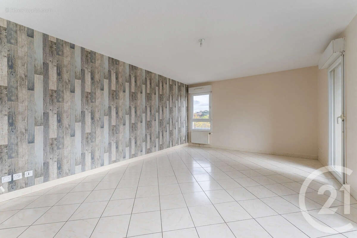 Appartement à SAINT-FONS