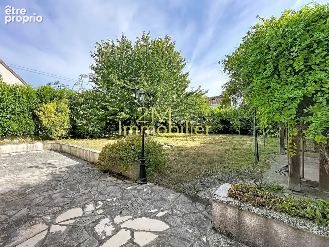 A vendre - maison de plain pied - photo 10