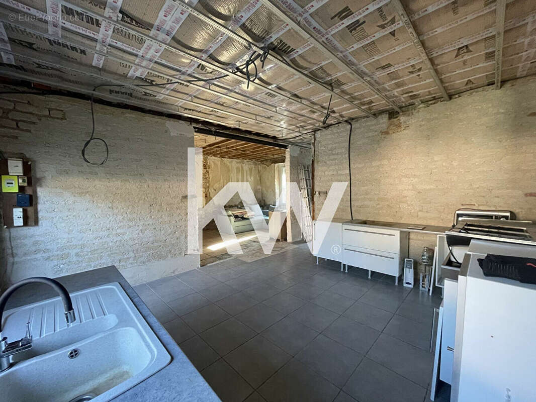 Maison à LE MESNIL-SUR-OGER