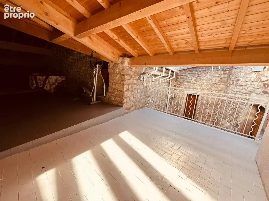 Mas ancien de caractére avec dépendance et terrain attenant - photo 15