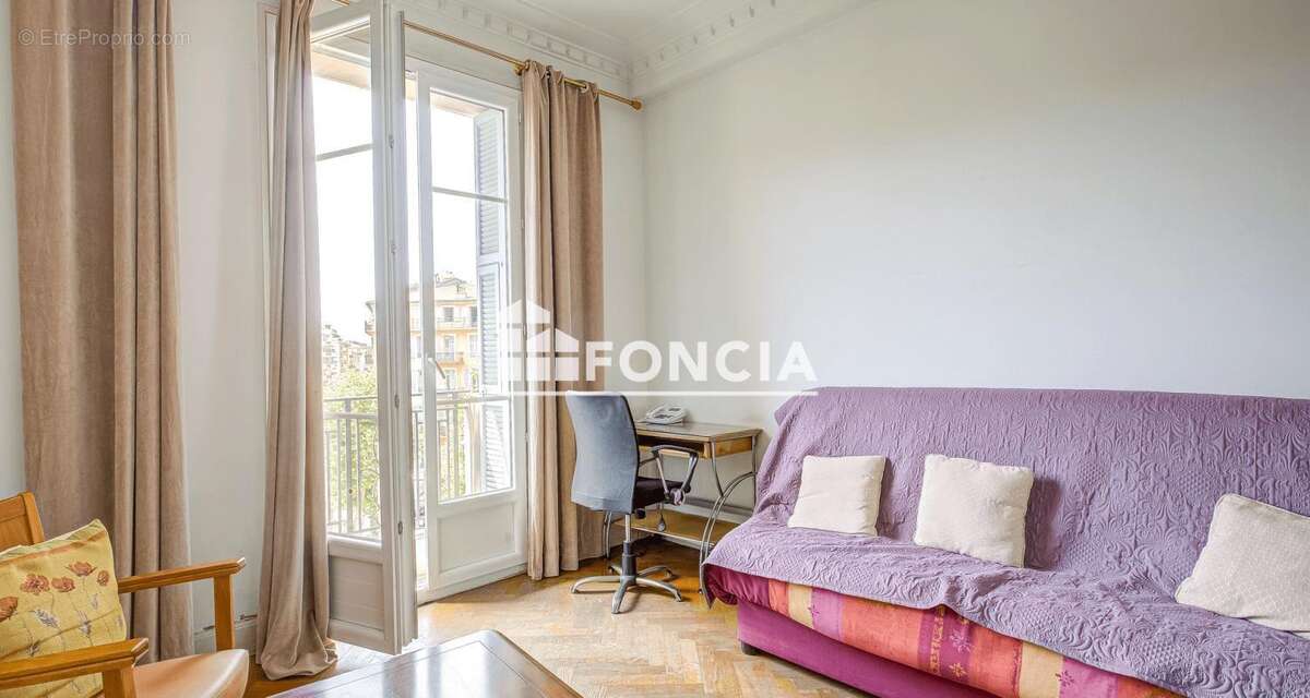 Nice Port – Quartier Max Barel  - 3P 67 m² - Etage élevé - photo 2