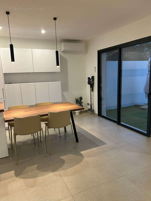 Maison à LA CALMETTE