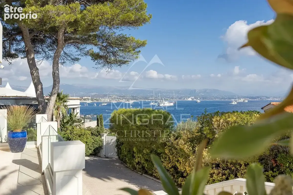 Cap d’Antibes – Villa d’exception avec vue panoramique mer et montagne - photo 21