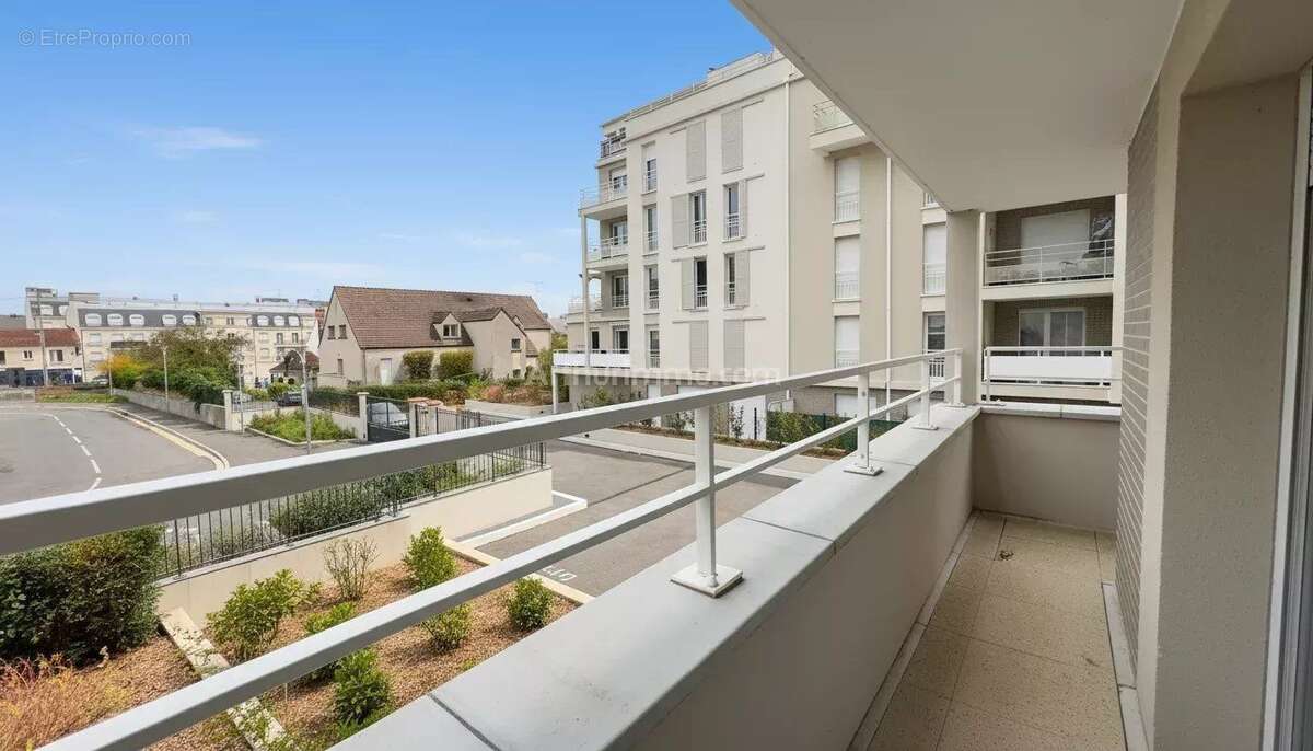 Appartement à SAINT-FARGEAU-PONTHIERRY