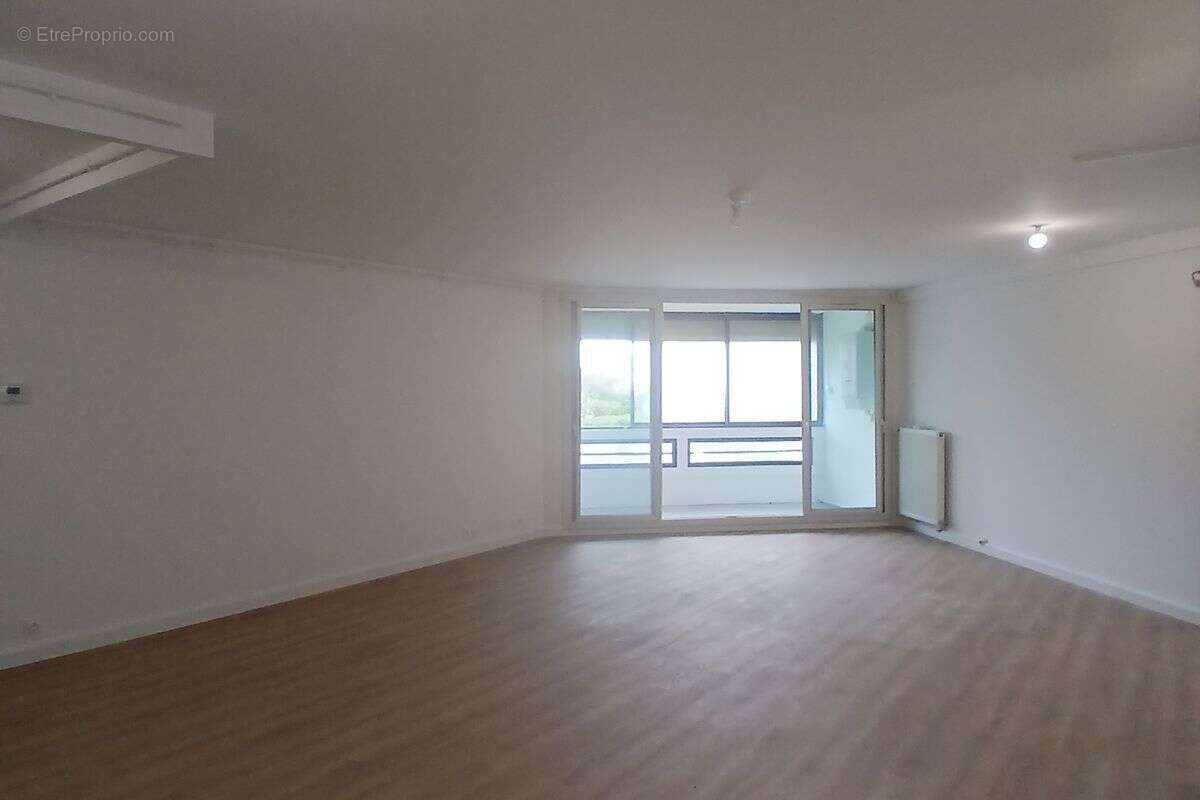 Appartement à MARSEILLE-9E